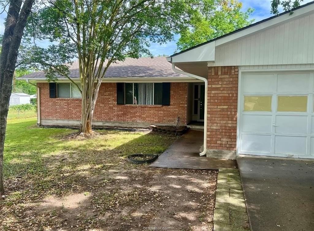 407 Fairway Dr - Photo 2 of 29