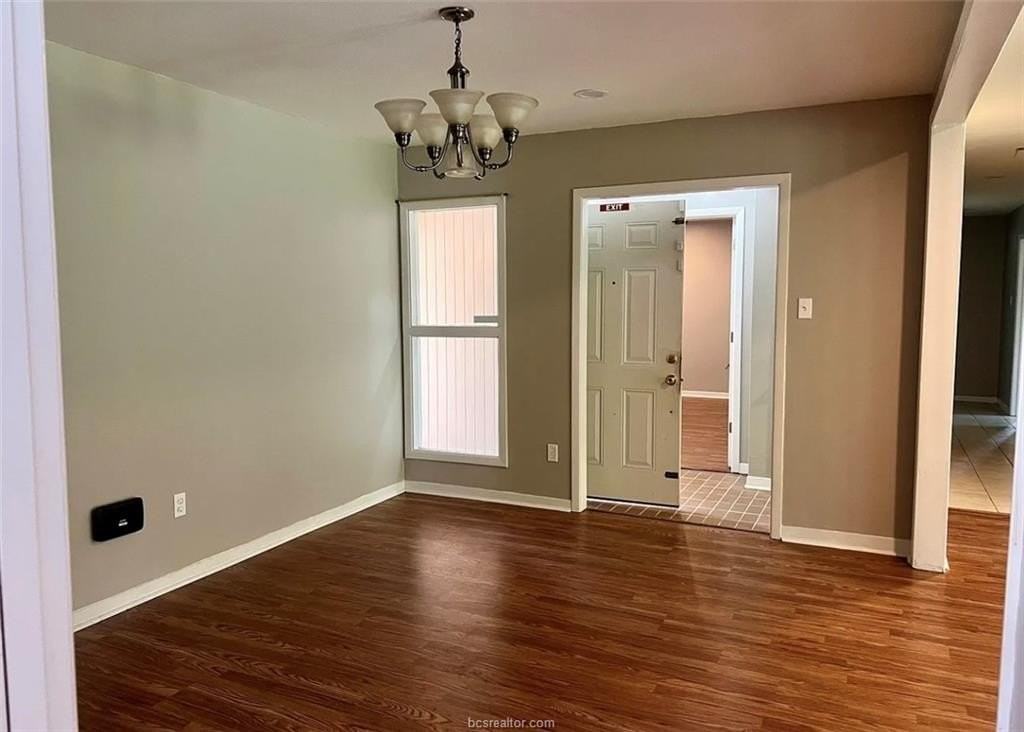 407 Fairway Dr - Photo 7 of 29