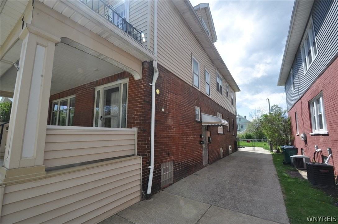 74 Norwalk Ave - Photo 2 of 27