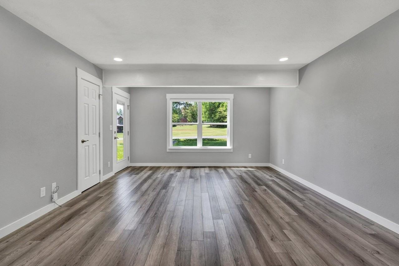 410 Marshall Hall Rd - Photo 3 of 32