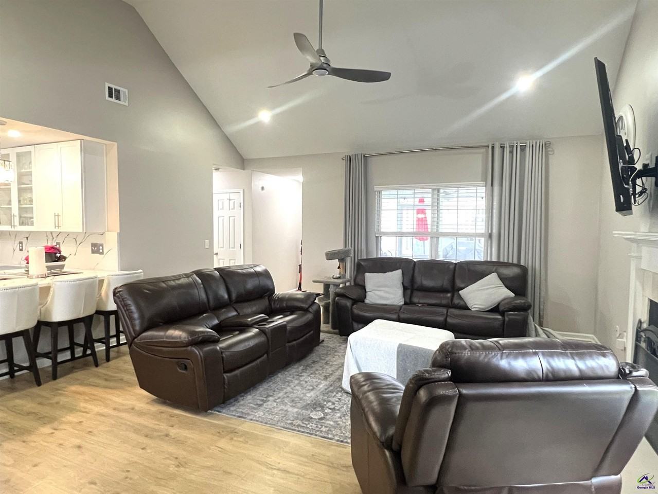 519 Clover Trl - Photo 3 of 31