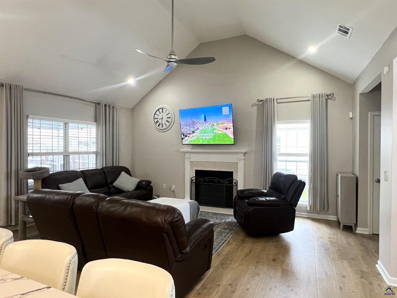 519 Clover Trl - Photo 4 of 31