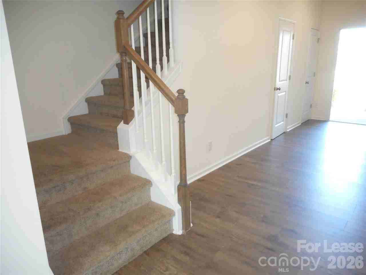 758 Earhart St - Photo 7 of 25
