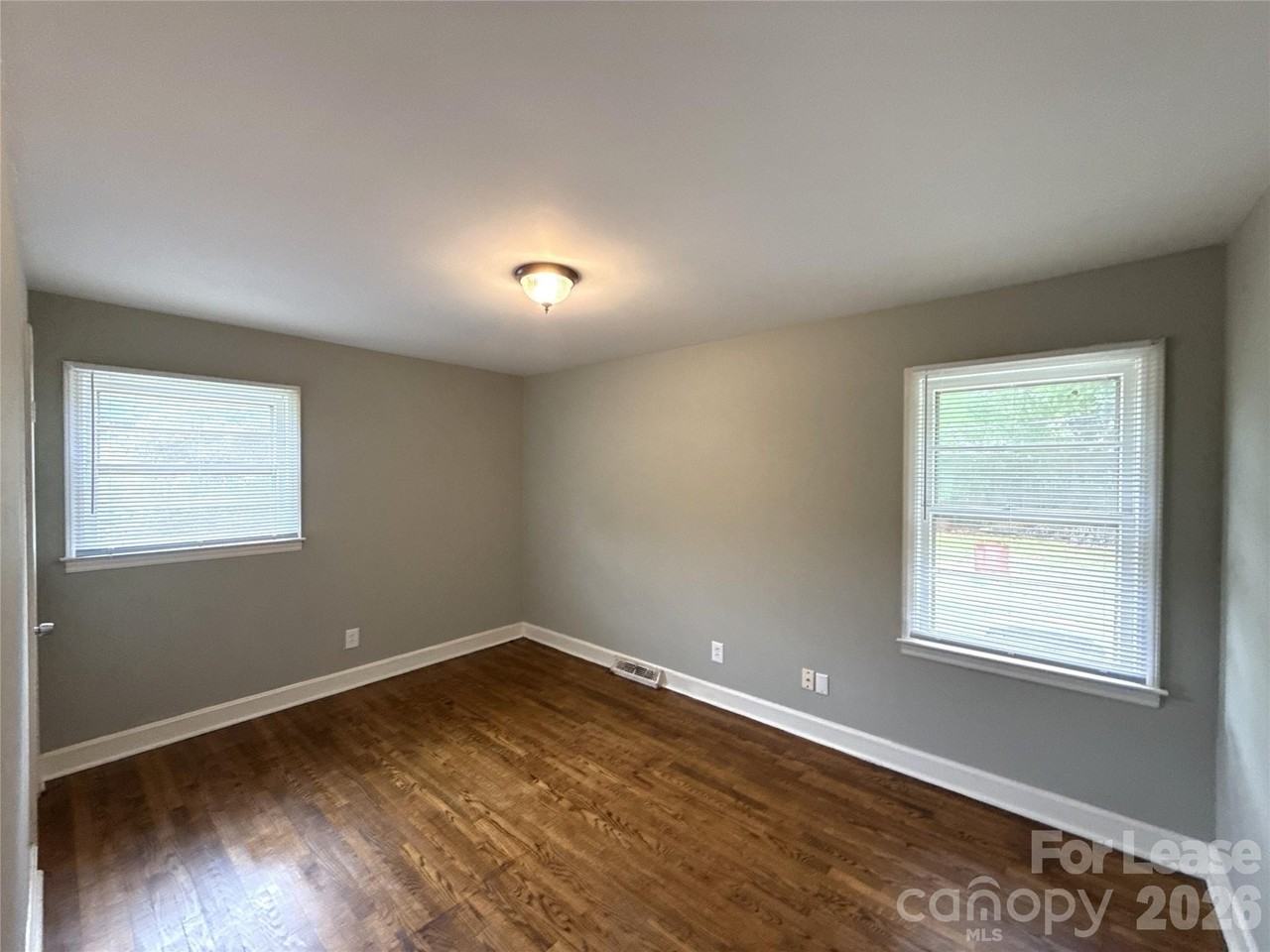 4434 Brooktree Dr - Photo 6 of 11