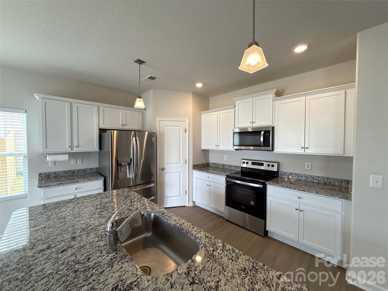 6225 Lowe Ln - Photo 7 of 17