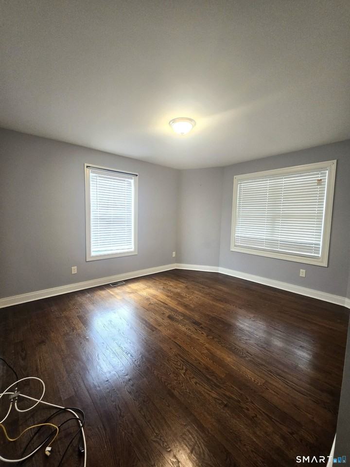 206 Scofield Ave - Photo 5 of 11