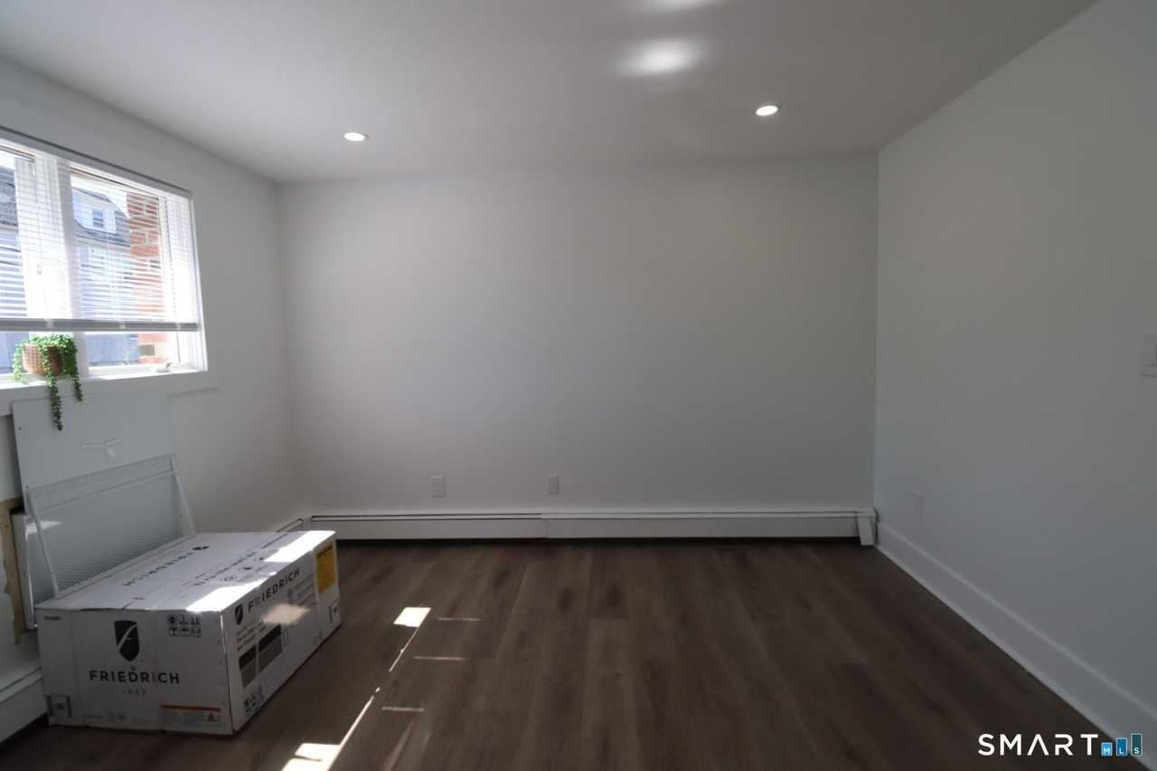 149 Garfield Ave - Photo 7 of 7