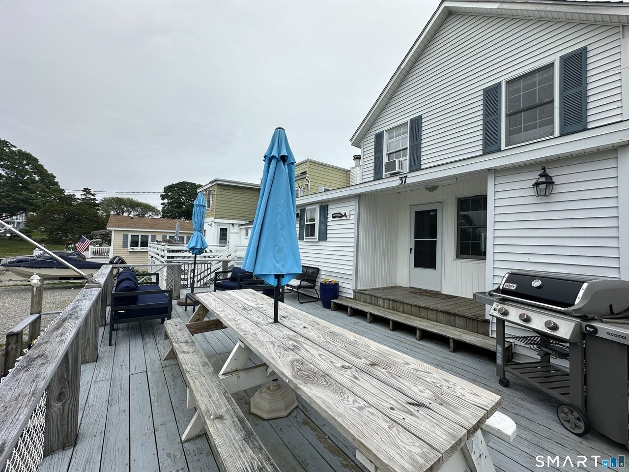 37 Seaside Ln - Photo 7 of 36