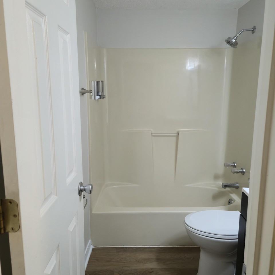 1917 Heartland Dr - Photo 4 of 14