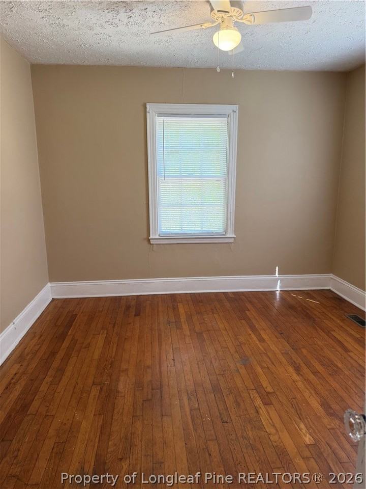 216 Brainerd Ave - Photo 7 of 8
