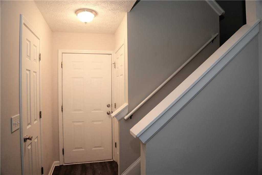 514 Carrington Ct - Photo 6 of 15
