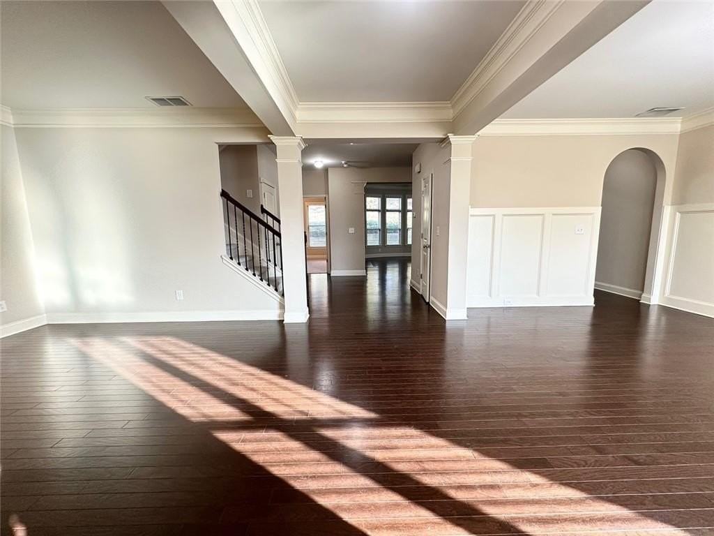 5605 Upper Creek Ct - Photo 4 of 36