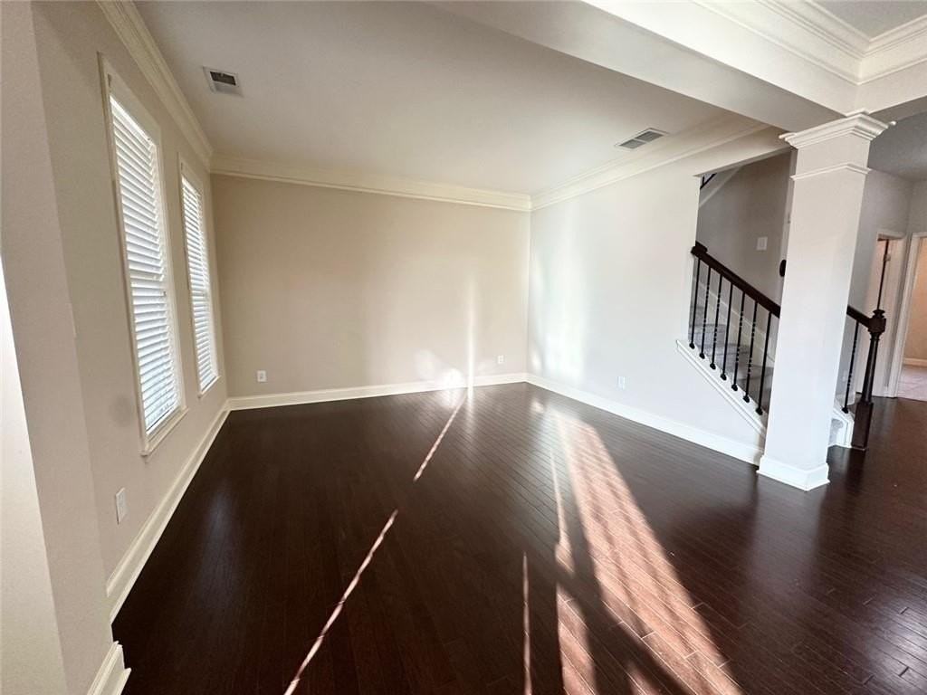 5605 Upper Creek Ct - Photo 6 of 36
