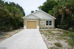 featured image of 3303 Armstrong Ct