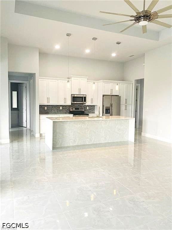 224 Nw 2nd Pl - Photo 2 of 9