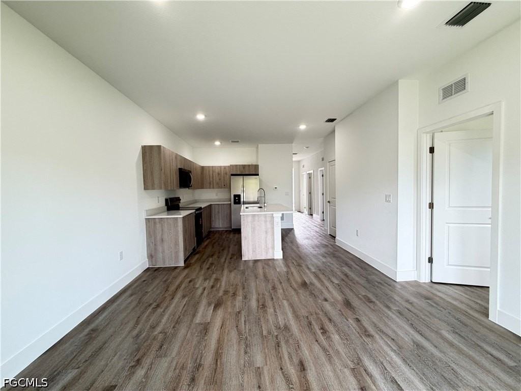 1256 Milwaukee Blvd - Photo 2 of 15
