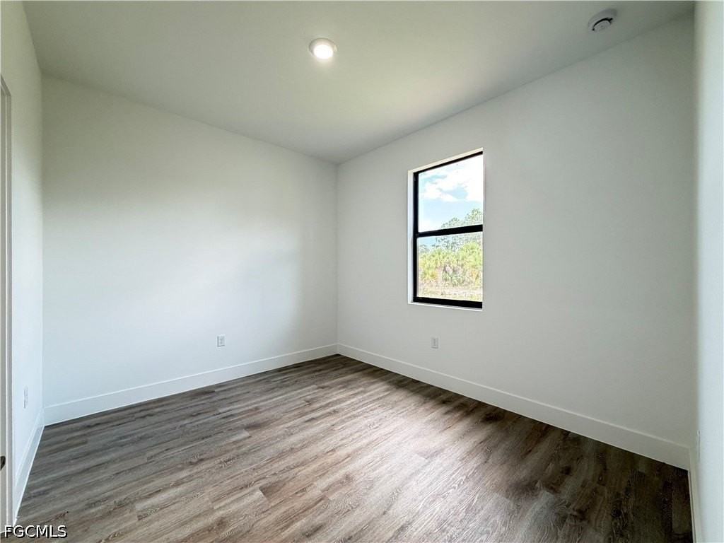 1256 Milwaukee Blvd - Photo 4 of 15
