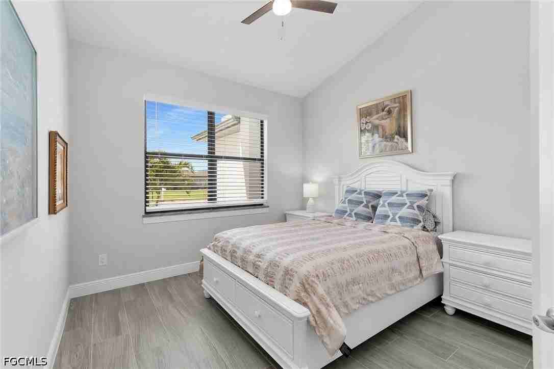635 Ne 7th Ter - Photo 5 of 32