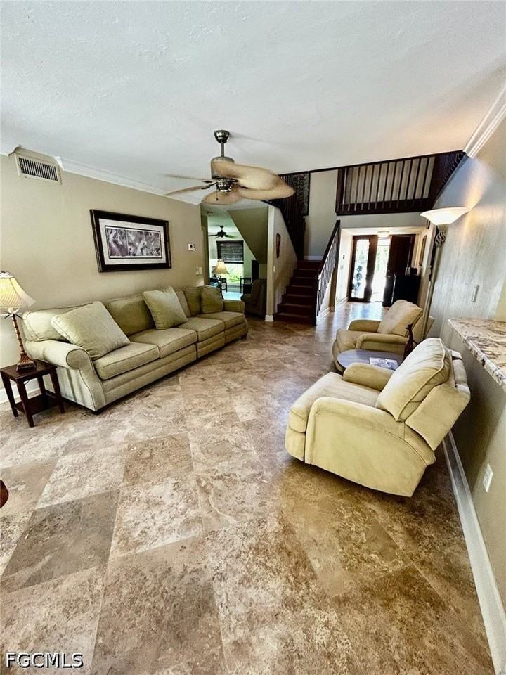 12501 Barrington Ct - Photo 4 of 12