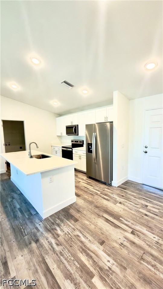 532 Nw 18th Ave - Photo 2 of 15