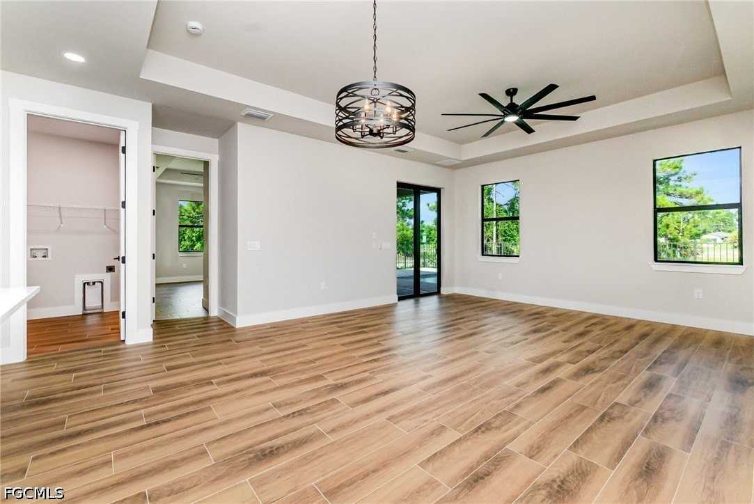 4157 Nw 39th Ave - Photo 6 of 16