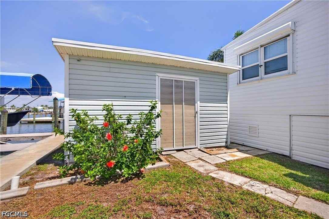 3864 Royal Palm Dr - Photo 6 of 28