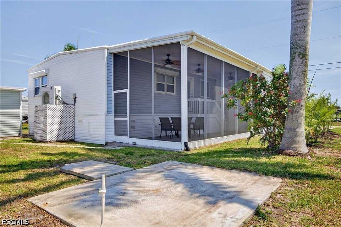 3864 Royal Palm Dr - Photo 7 of 28