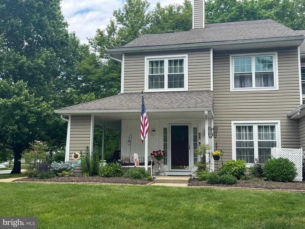 321 Danbury Ct #321 - Photo 2 of 24