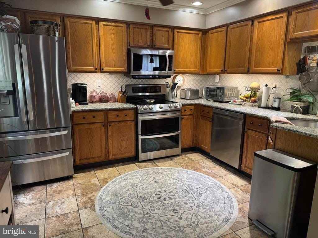 321 Danbury Ct #321 - Photo 7 of 24