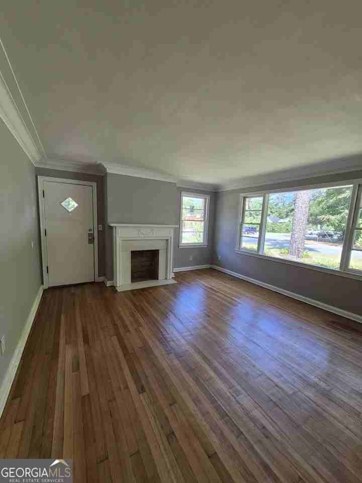1908 Garrard St - Photo 6 of 14