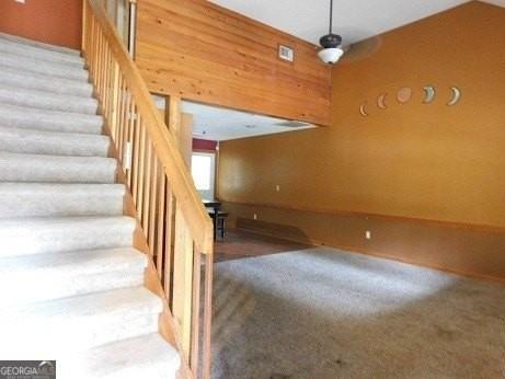 146 Winding Way - Photo 4 of 10