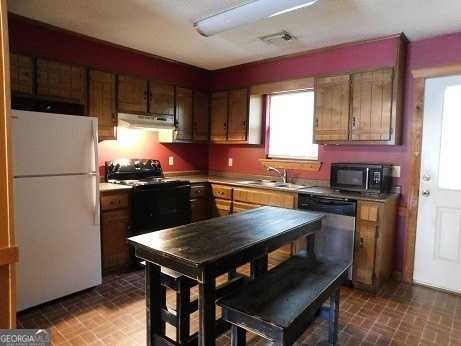 146 Winding Way - Photo 5 of 10