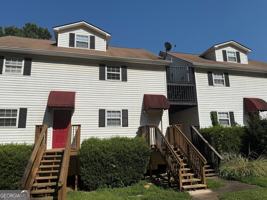 featured image of 237 Turner St #E