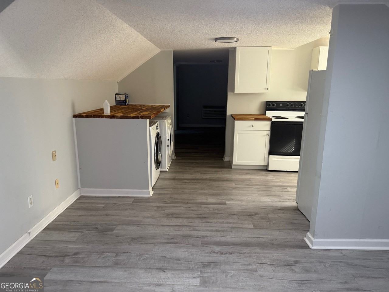 237 Turner St #E - Photo 2 of 5