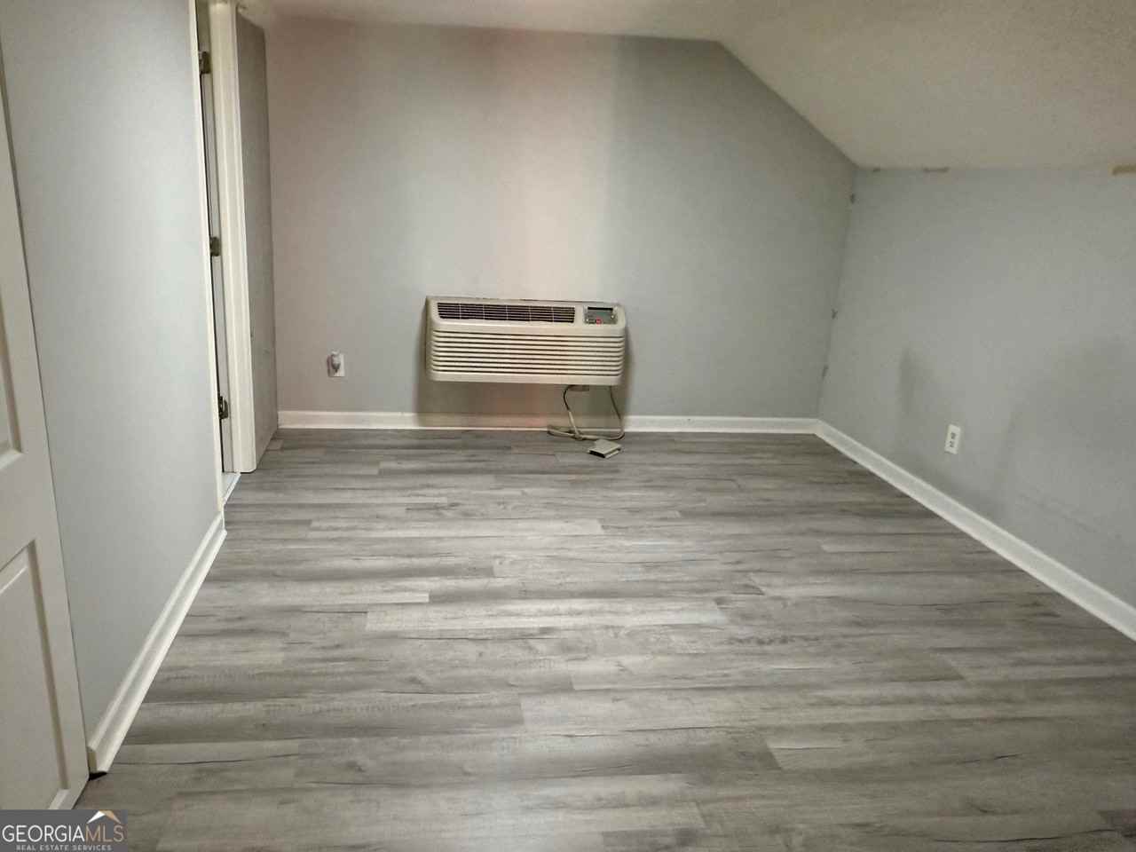 237 Turner St #E - Photo 5 of 5