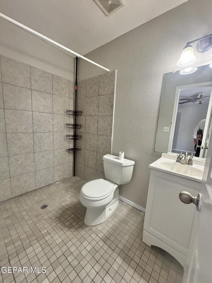 10281 Valle Del Mar Dr - Photo 3 of 12