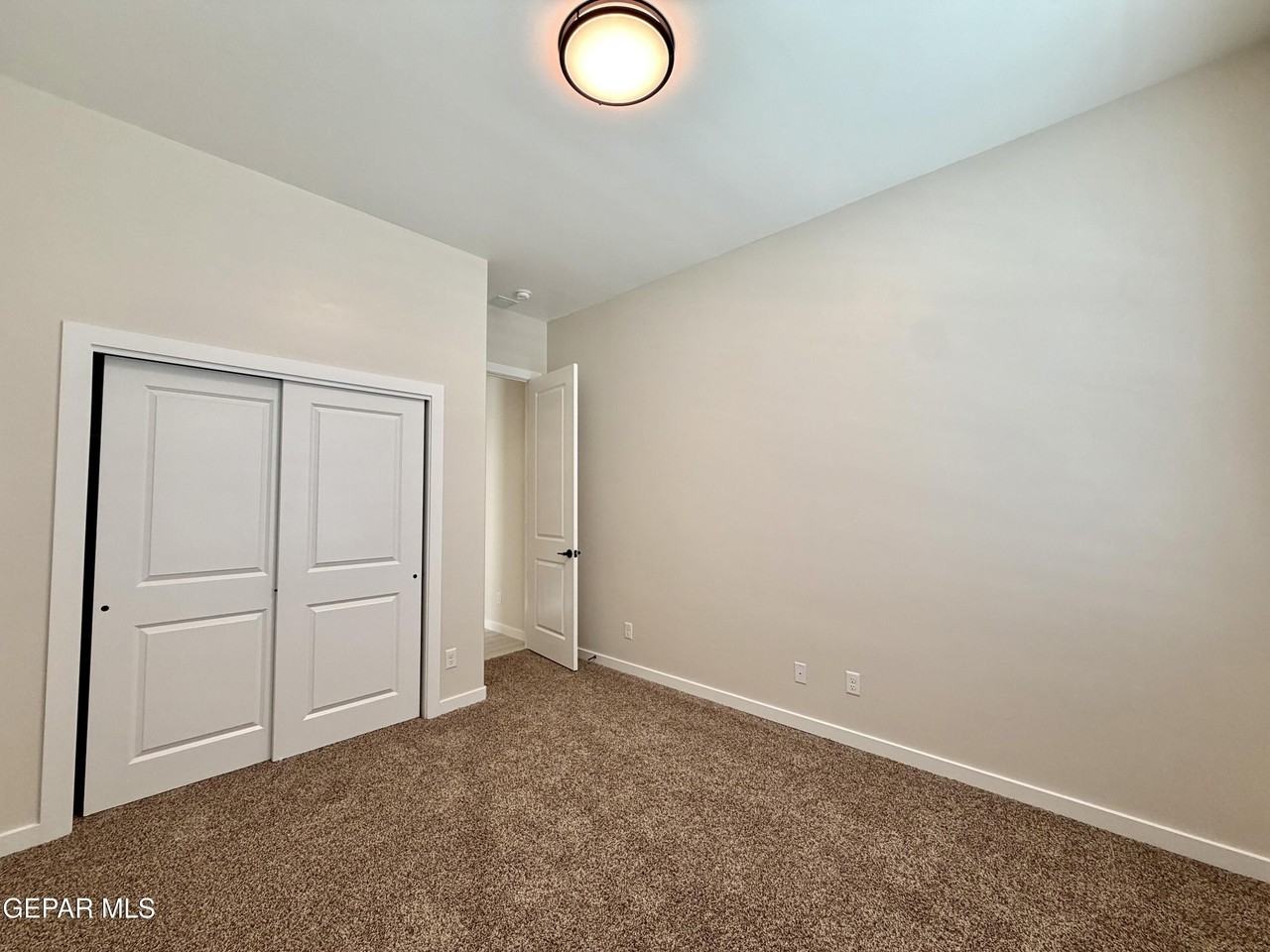 15313 Promise Ct - Photo 6 of 33