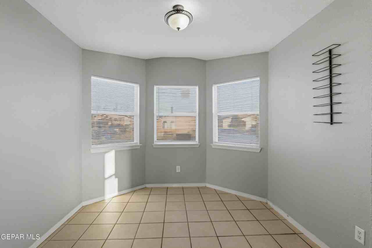12483 Tierra Dulce Dr - Photo 6 of 13