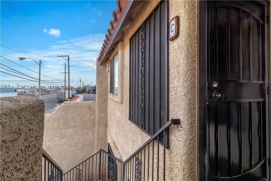 2200 Venus Ave #C - Photo 3 of 19