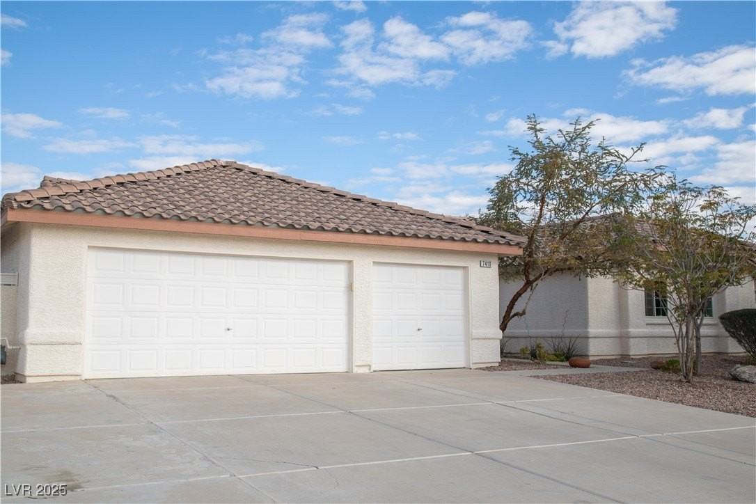 7410 Deer Springs Way - Photo 2 of 42