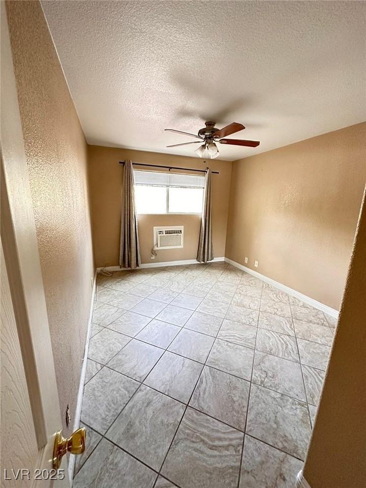 5346 Swenson St #35 - Photo 5 of 19
