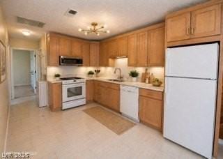 4734 Roberta St #4 - Photo 5 of 35