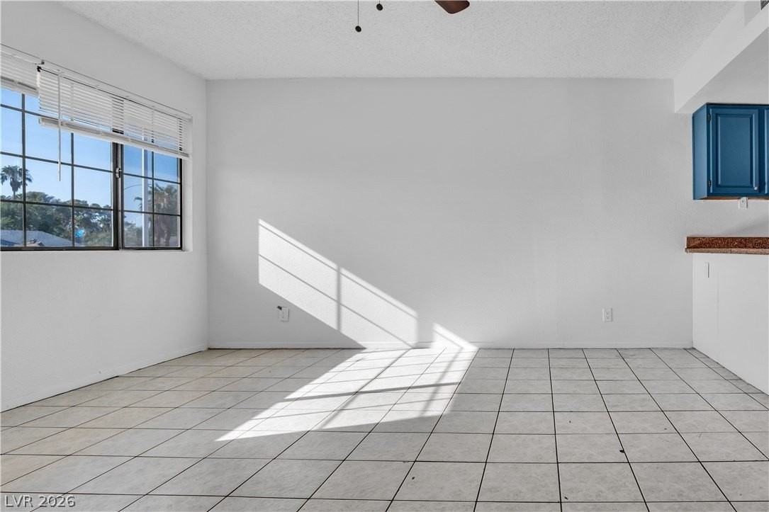2221 N Jones Blvd #3 - Photo 2 of 16