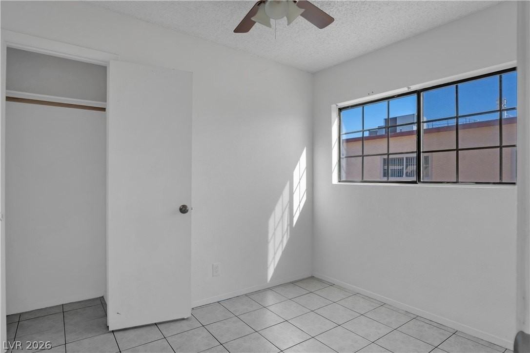 2221 N Jones Blvd #3 - Photo 4 of 16