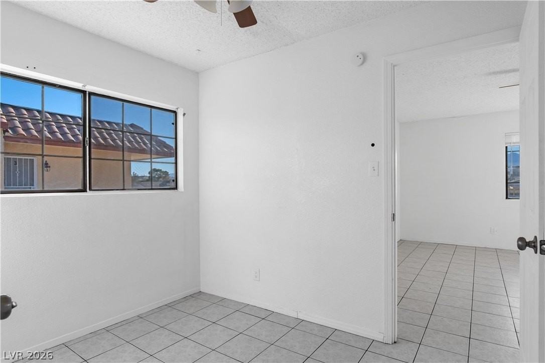 2221 N Jones Blvd #3 - Photo 5 of 16