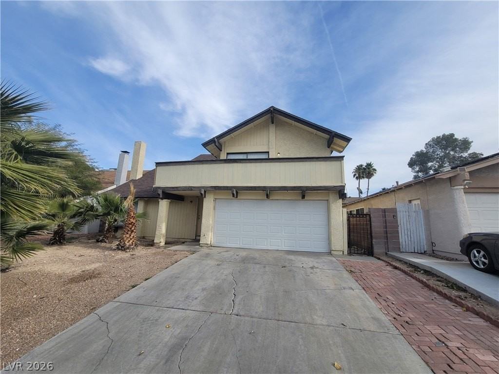 4760 Woodridge Rd - Photo 2 of 50