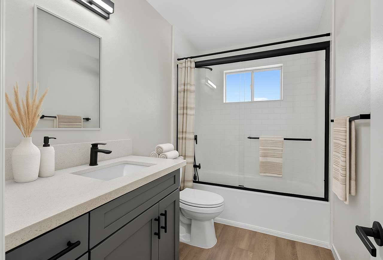 10442 Lampson Avenue - Photo 4 of 7