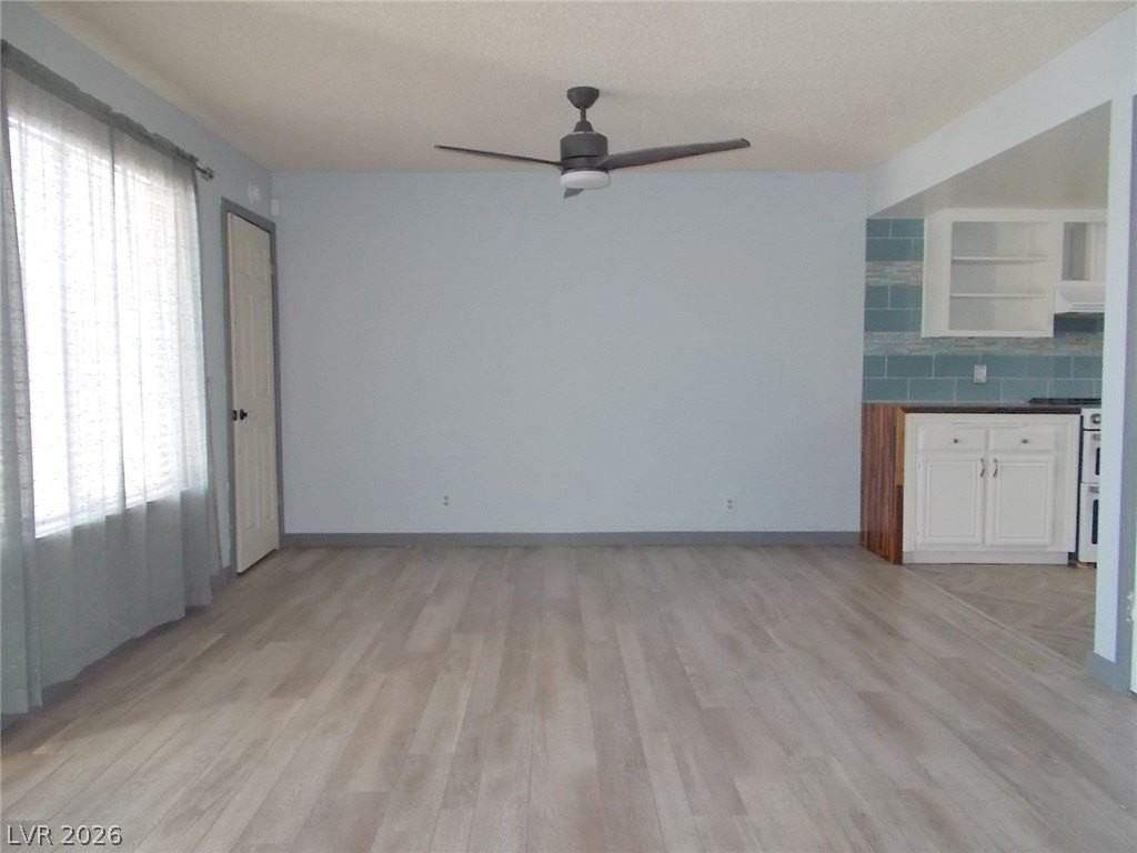 687 Marina Dr #41 - Photo 3 of 25