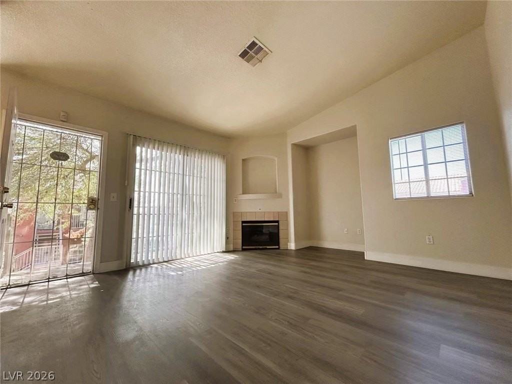 4730 E Craig Rd #2094 - Photo 2 of 20