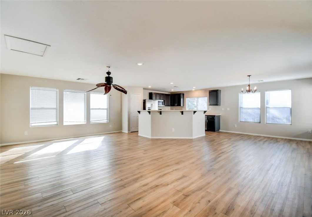 9527 Violet Sunset Ave - Photo 3 of 17